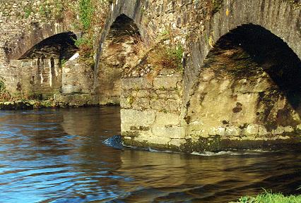 1064.  Cldagh and Canal Bridge